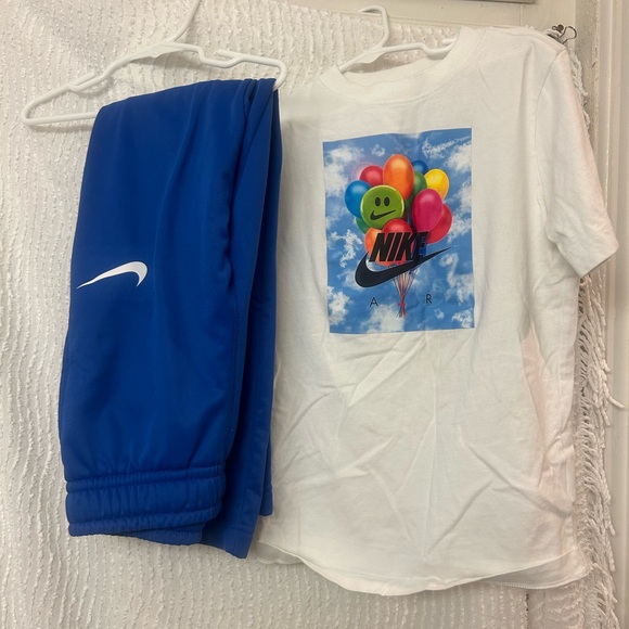 Kids Nike Outfit Bundle Blue Sweats T-Shirt Balloons Size Small Matching Outfit - Picture 1 of 8